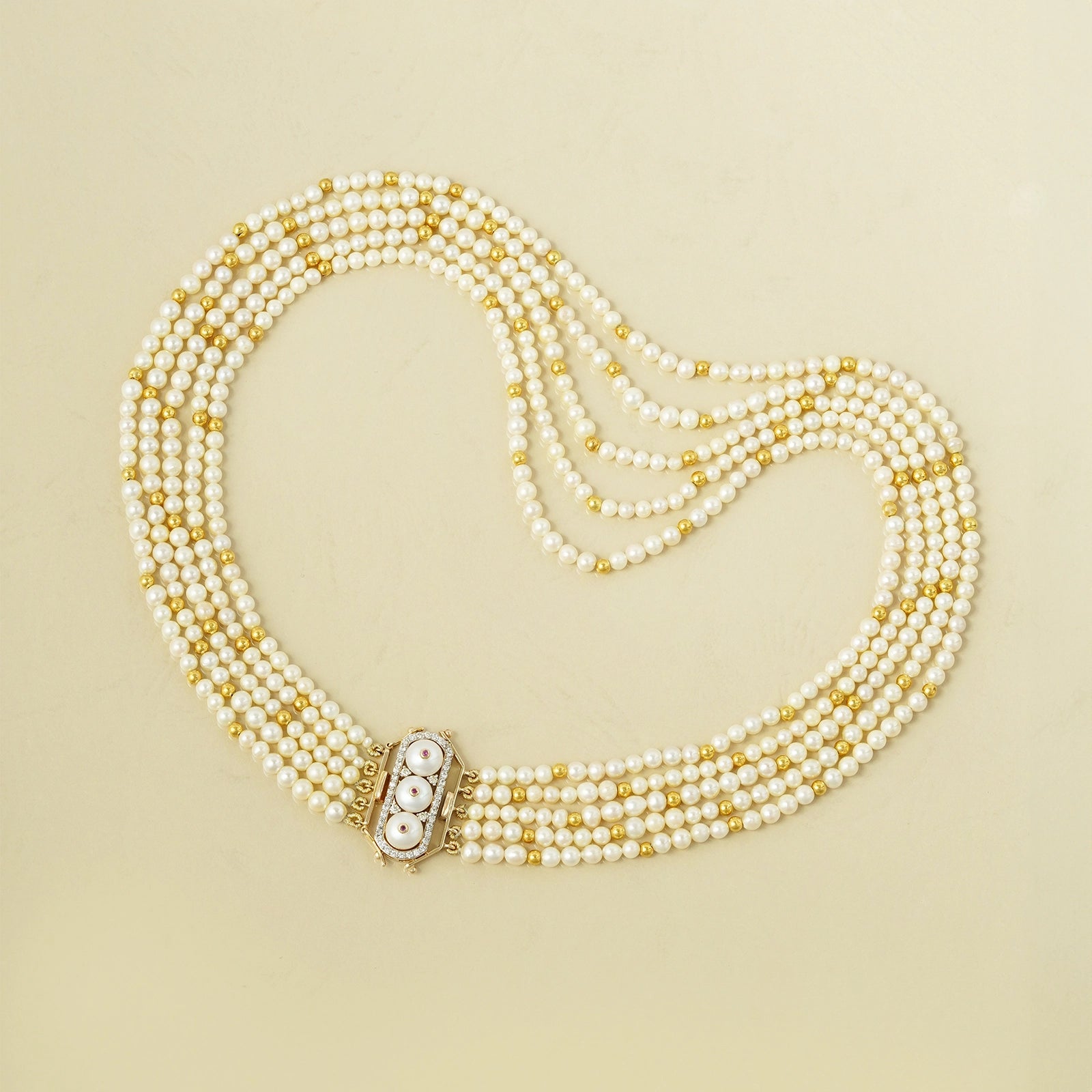 Chicago Multilayered Necklace