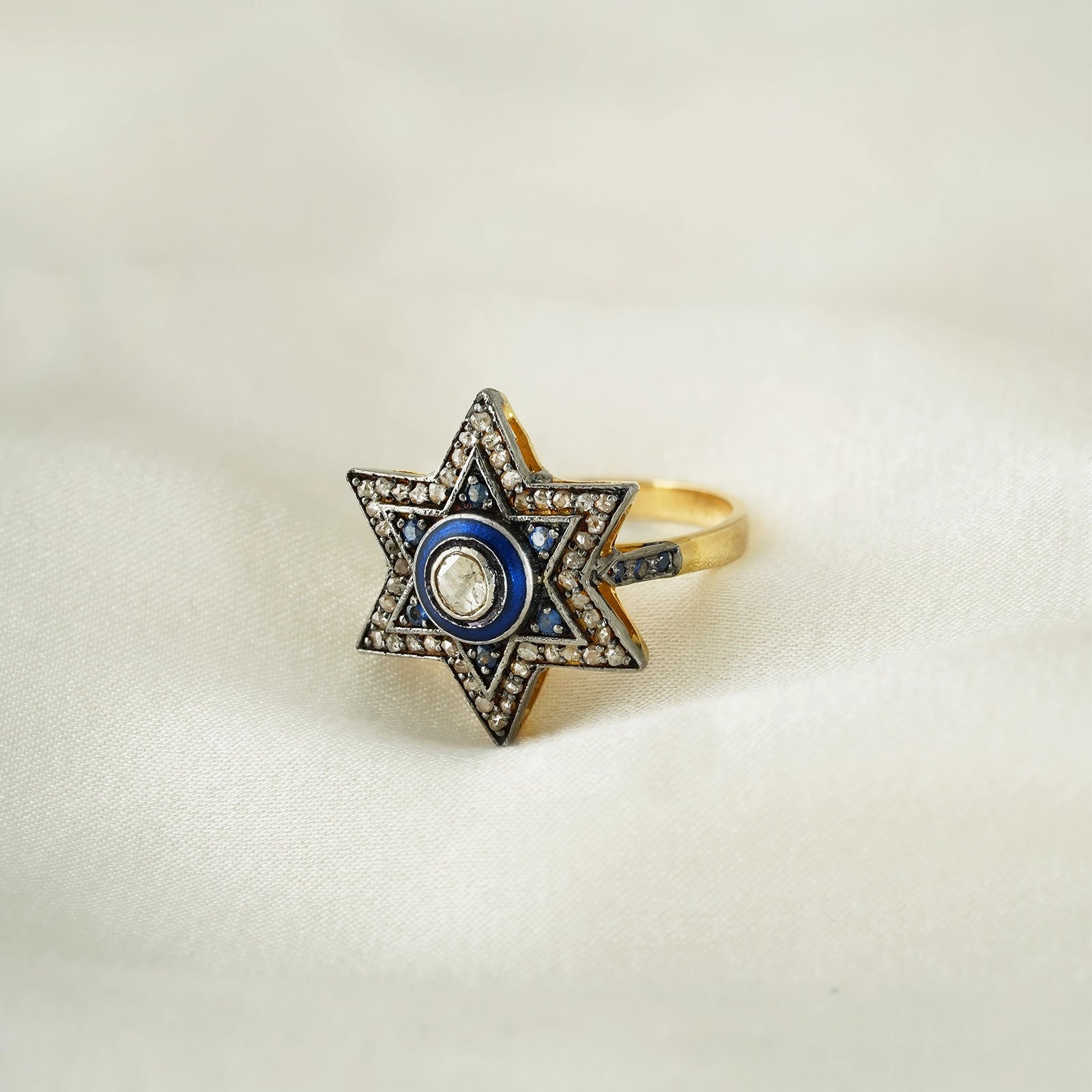 Ezara Ring