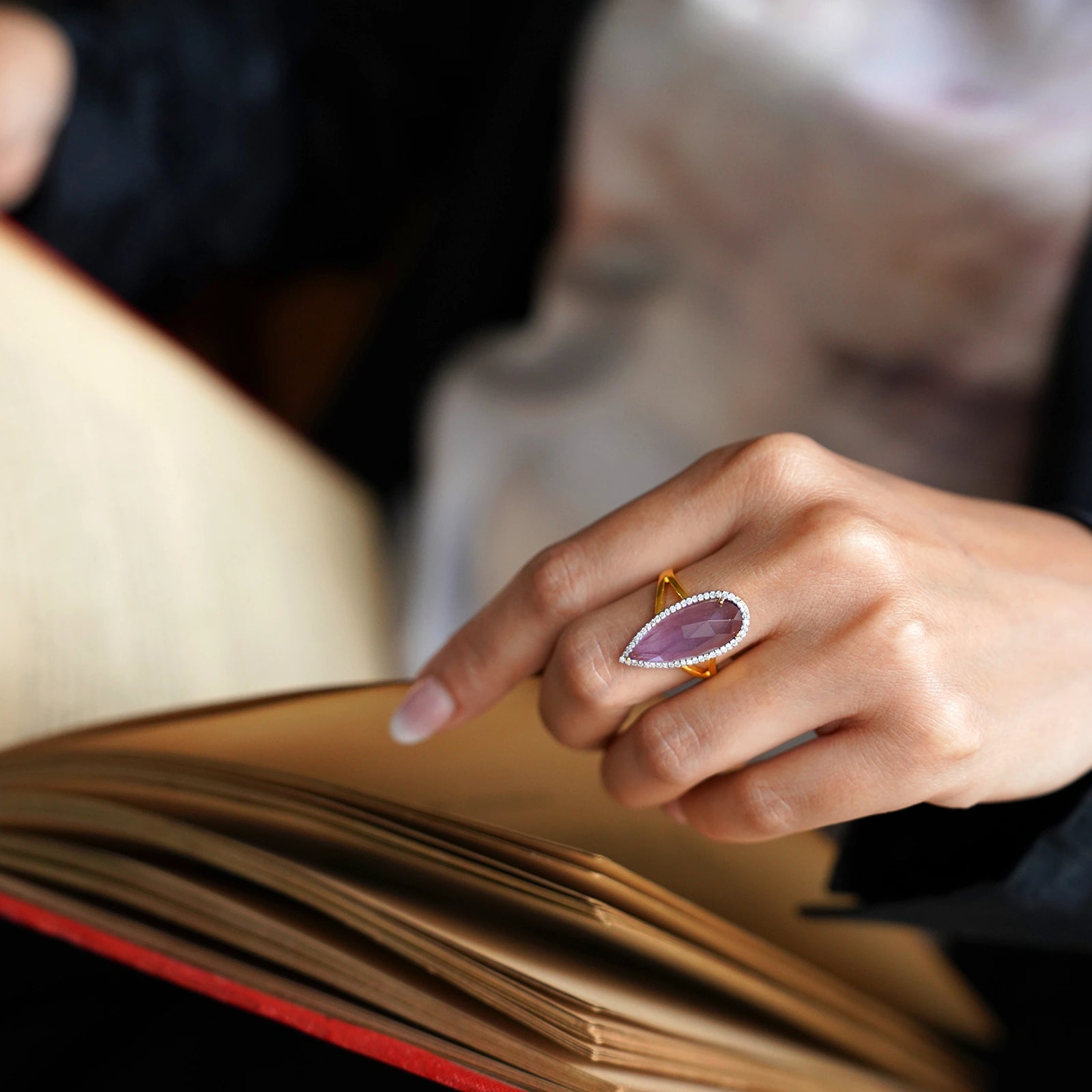 Venus Amethyst Ring