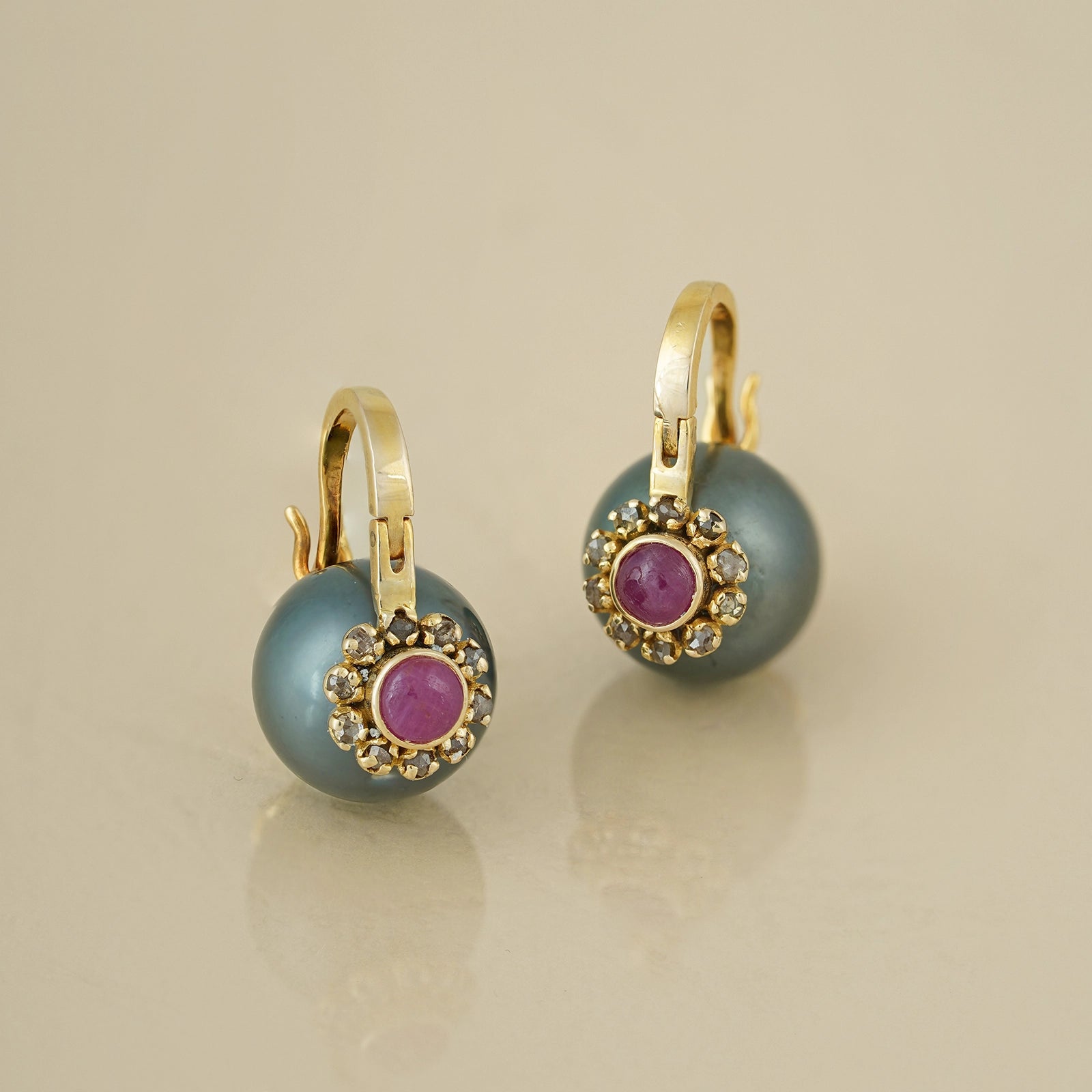 Alice Tahitian Pearl Earrings