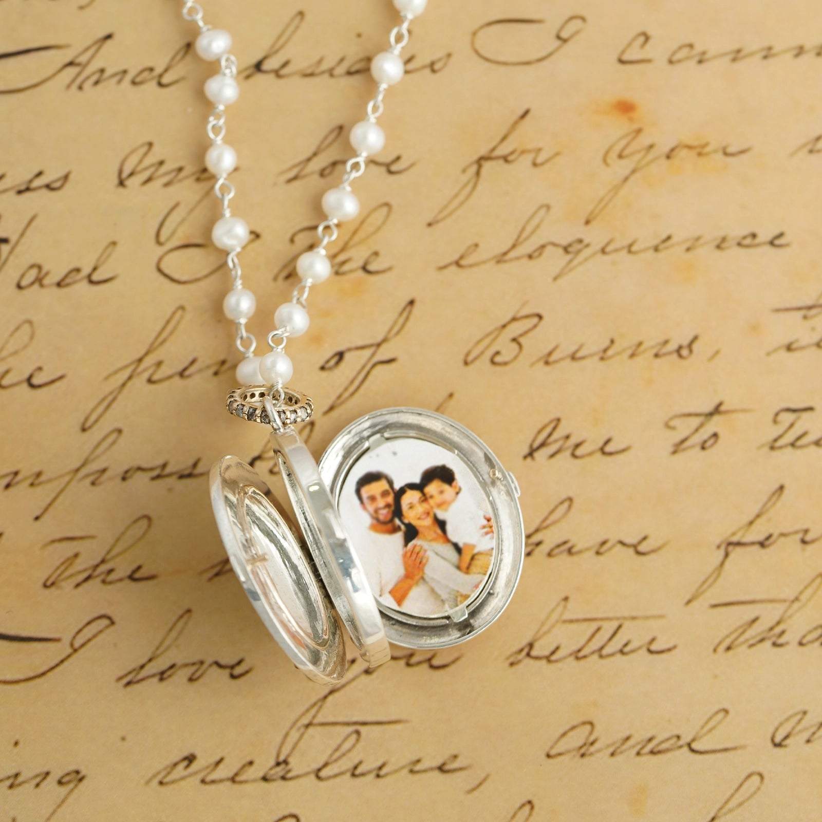 Memories Pendant Necklace