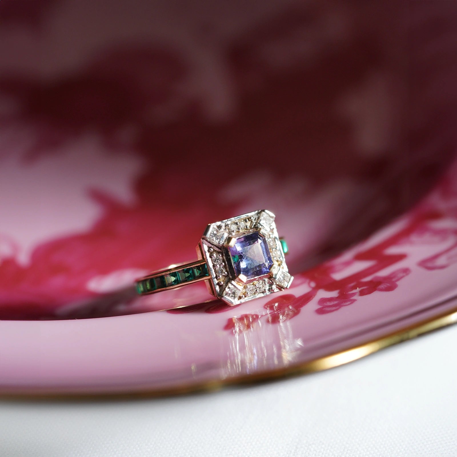 Nizam Tanzanite Ring