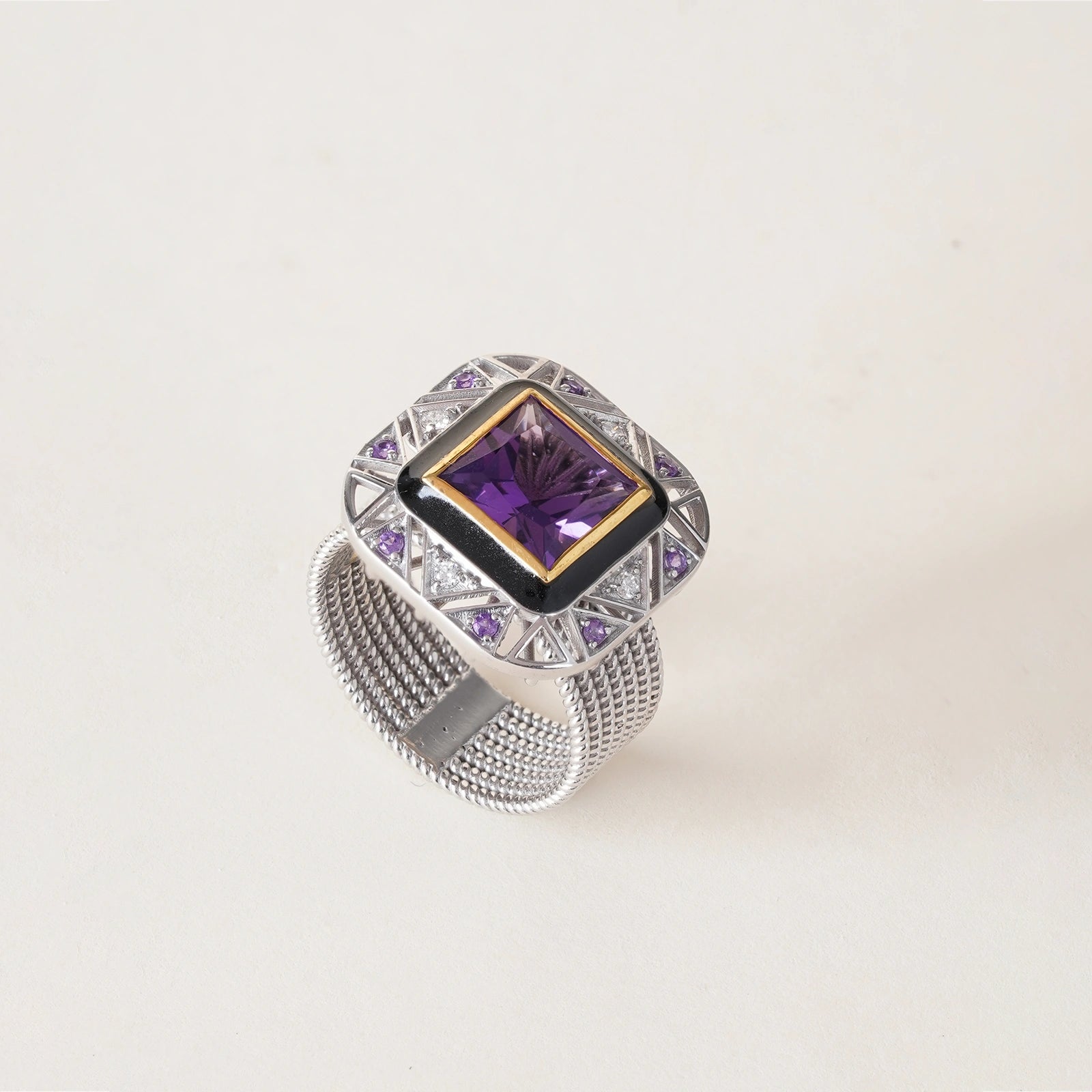 Odette Ring in 14K gold and 925 silver with custom-cut princess amethyst, brilliant-cut diamond frame and black enamel detail