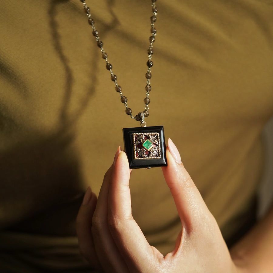 Pavia Pendant Necklace