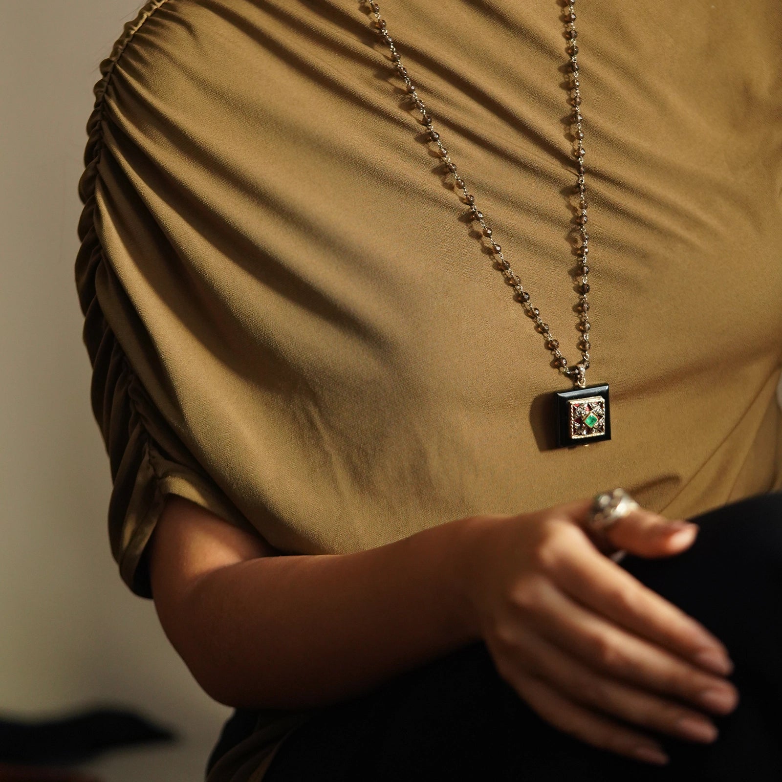 Pavia Pendant Necklace