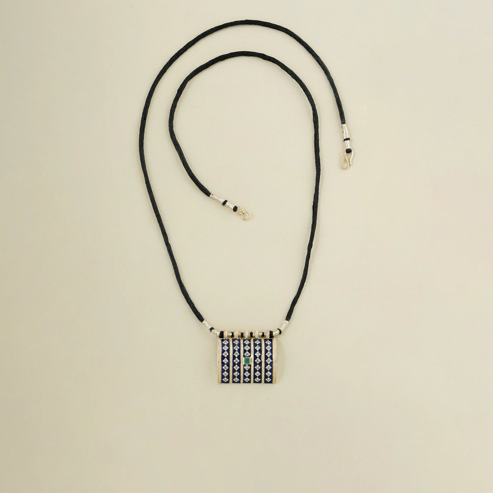 Rouan Pendant Necklace