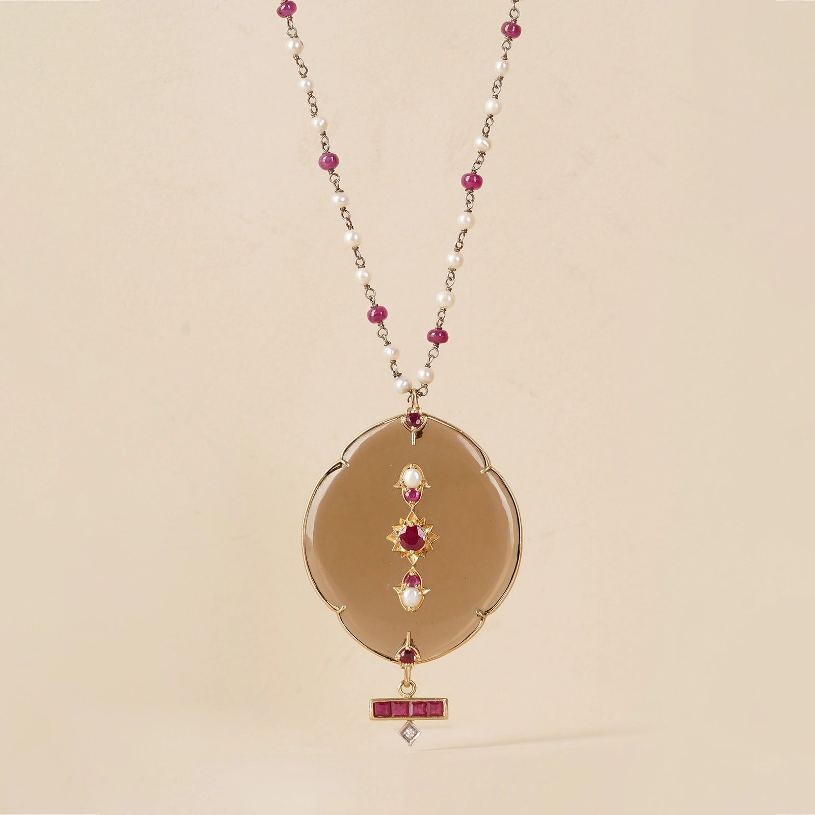 Siwan Pendant Necklace