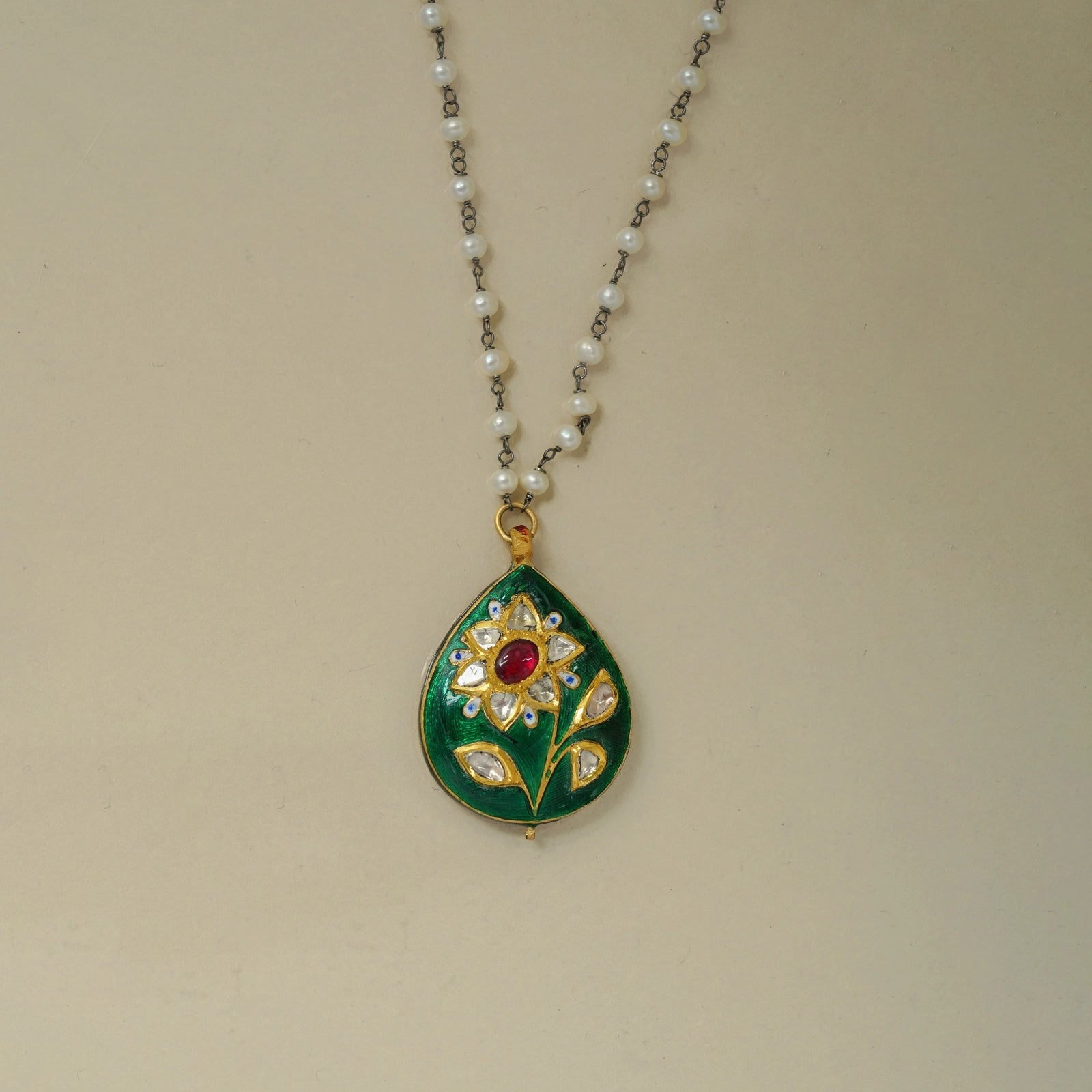 Raag Pendant Necklace