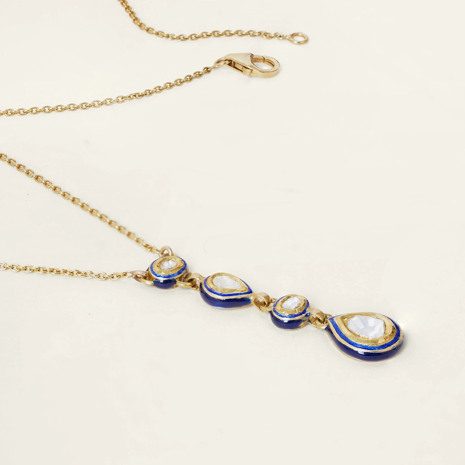 Serah Pendant Necklace